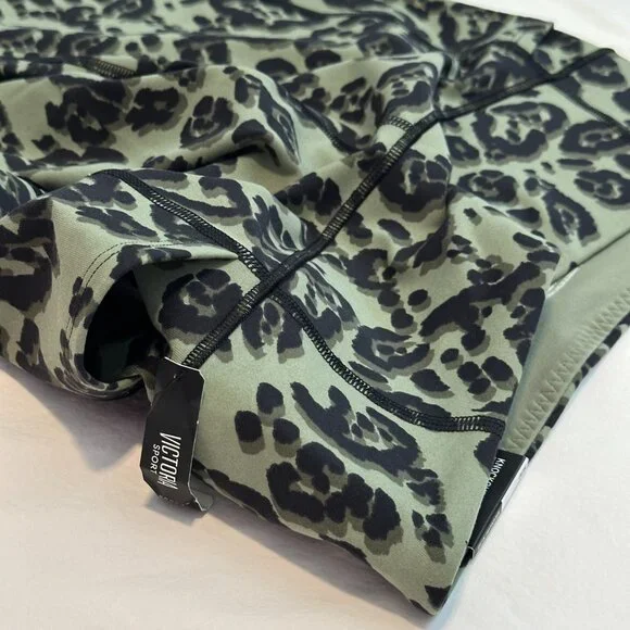 NWT Victoria's Secret Victoria Sport M Knockout POCKETS Medium Rise Leggings - Picture 6 of 8